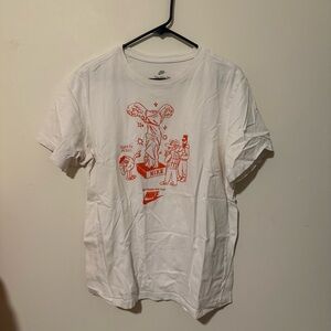 nike tshirt